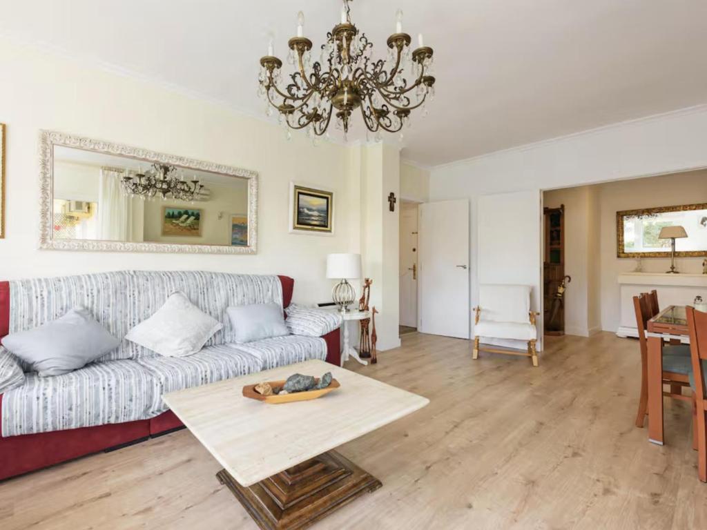 Holidays2Malaga Pedregalejo Terrace 150 mts beach - 2