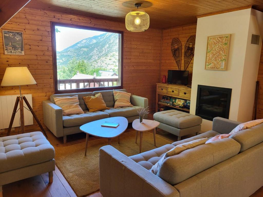 Chalet lumineux et spacieux entre Risoul Vars et les stations du Queyras - 4