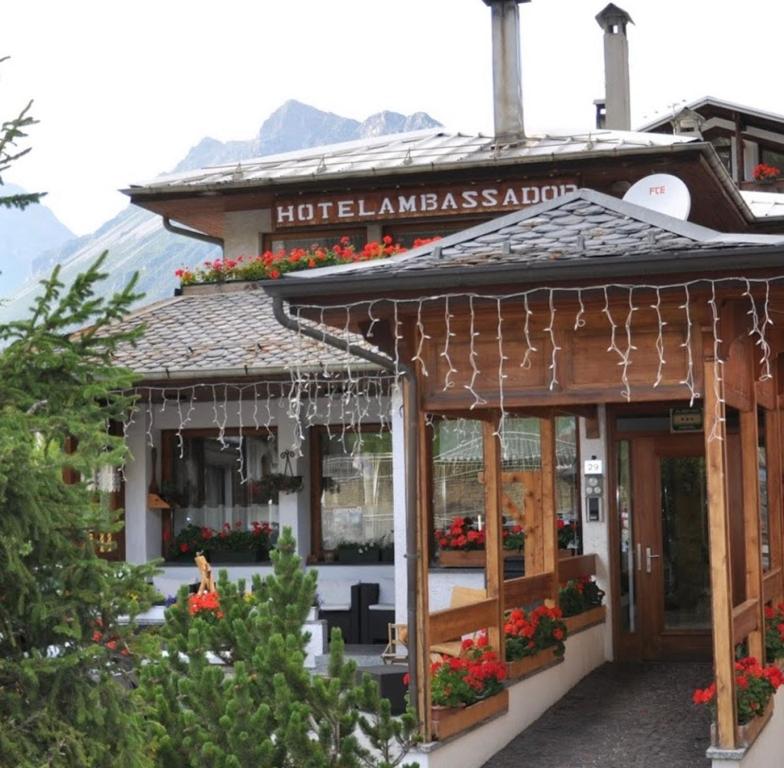 Hotel Ambassador Bormio - 1