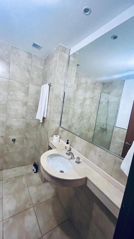 Departamento moderno en zona céntrica - Confort & ubicación - 2
