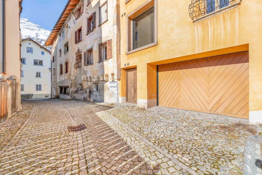 3 bedrooms Old Barn in the center of Samedan - 2
