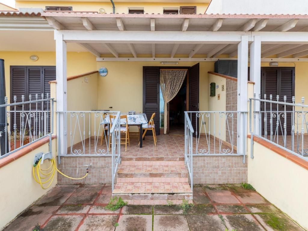 With air conditioning and private terrace - 5