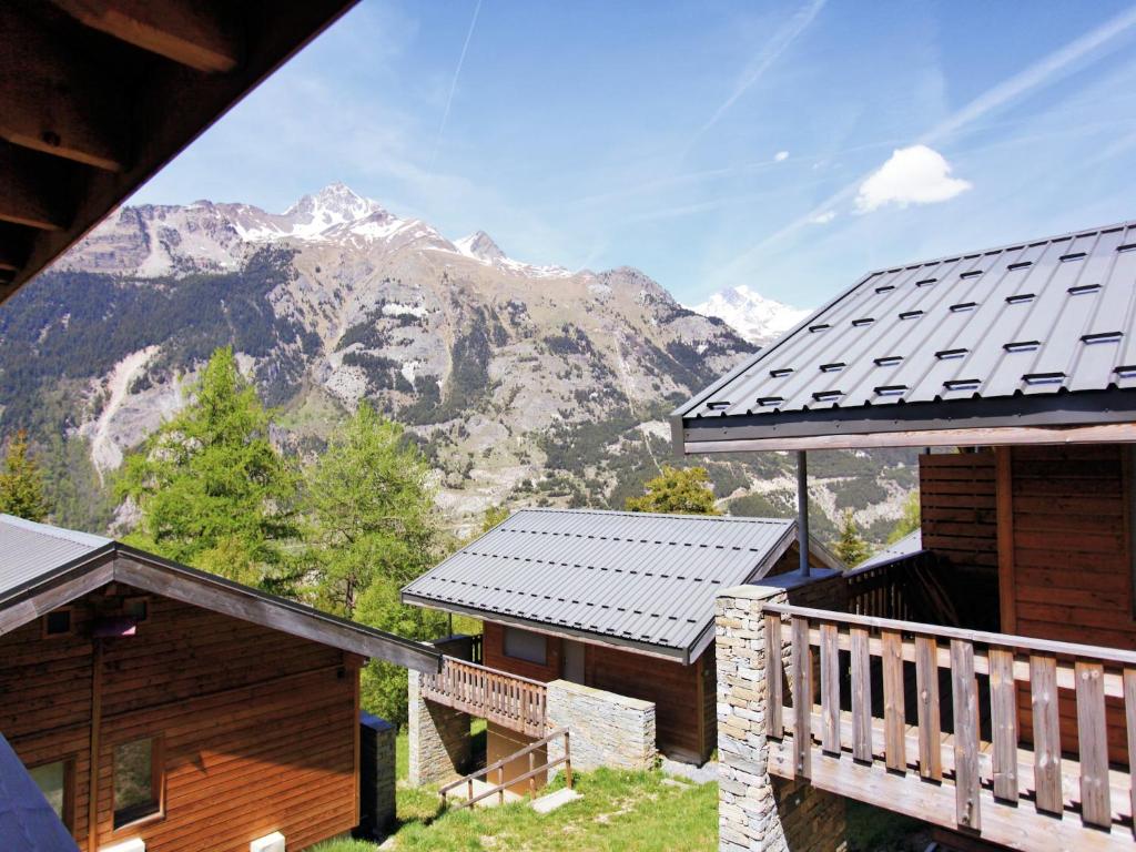 Chalet in Villarodin near Lake - 1