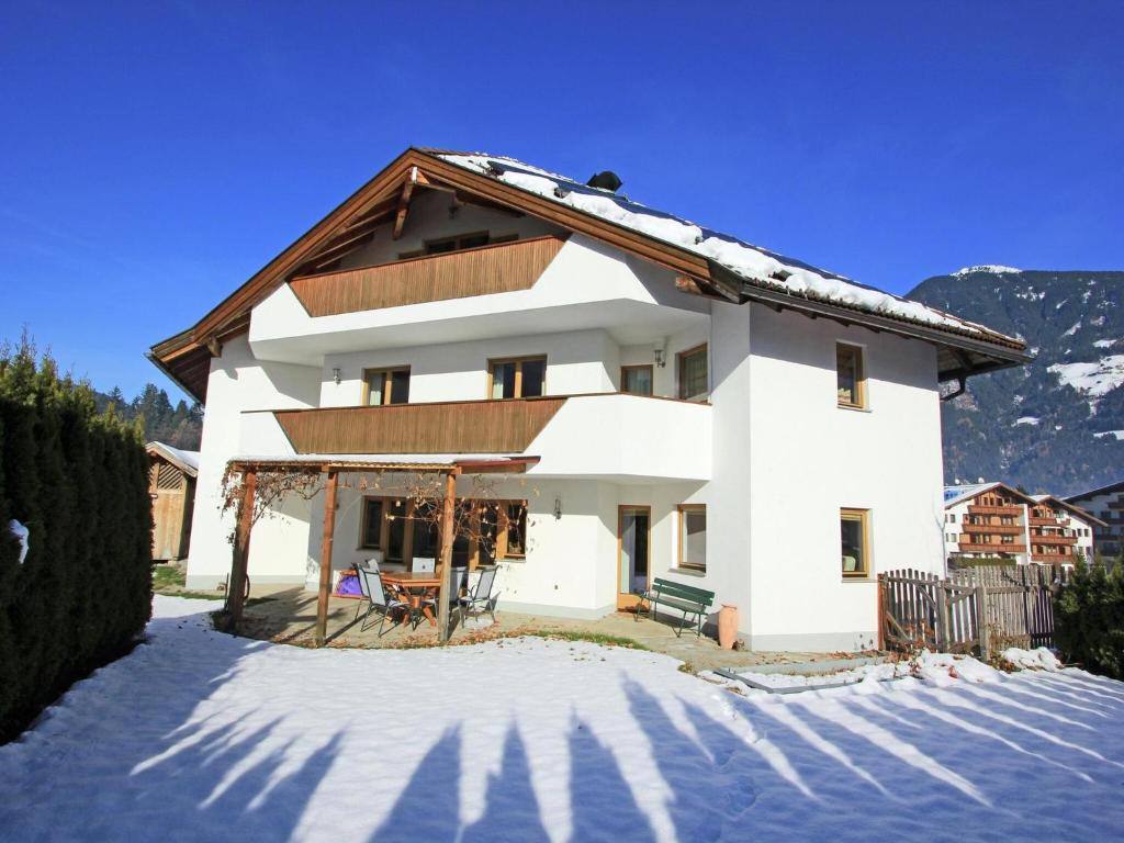 Residence in Kaltenbach near ski lifts - 5