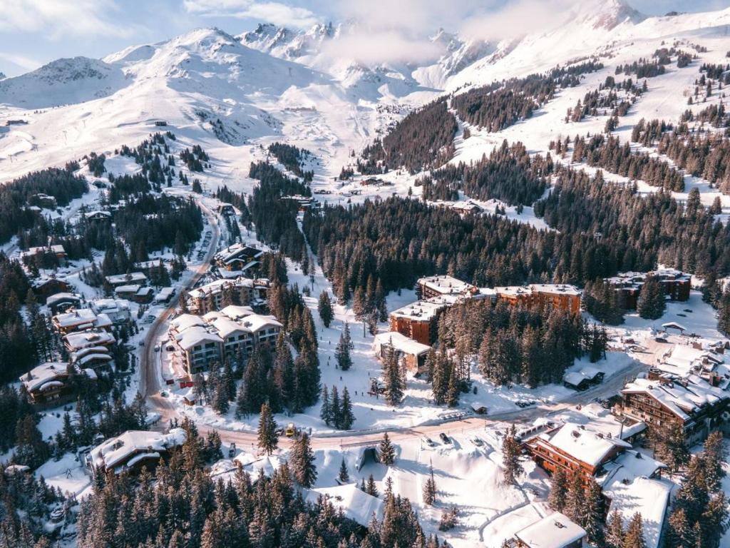 Studio rénové à Courchevel 1850, skis aux pieds, 4 pers, parking inclus - 2