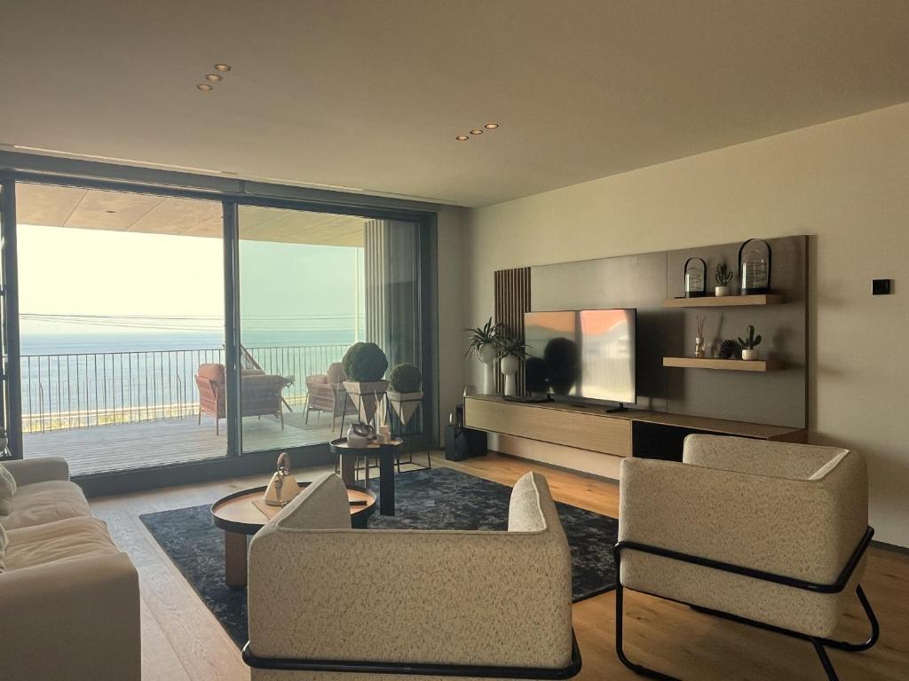 Ocean View Luxury Retreat - 4