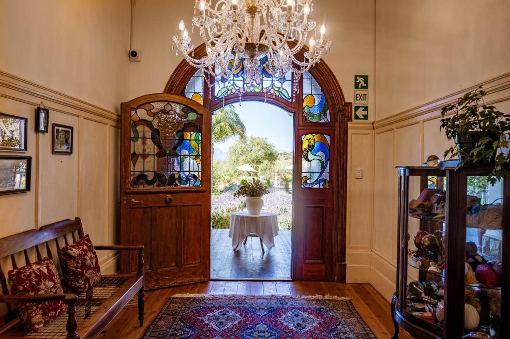 Bakenskraal Ostrich Palace フロント・ロビー