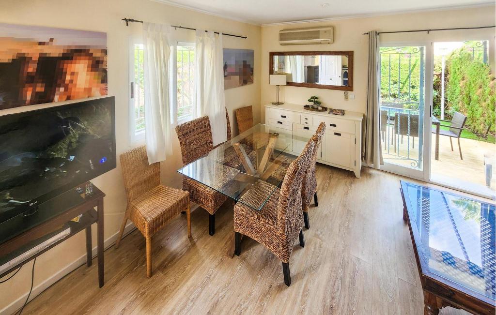 Stunning Home In Oliva With House Sea View - 5