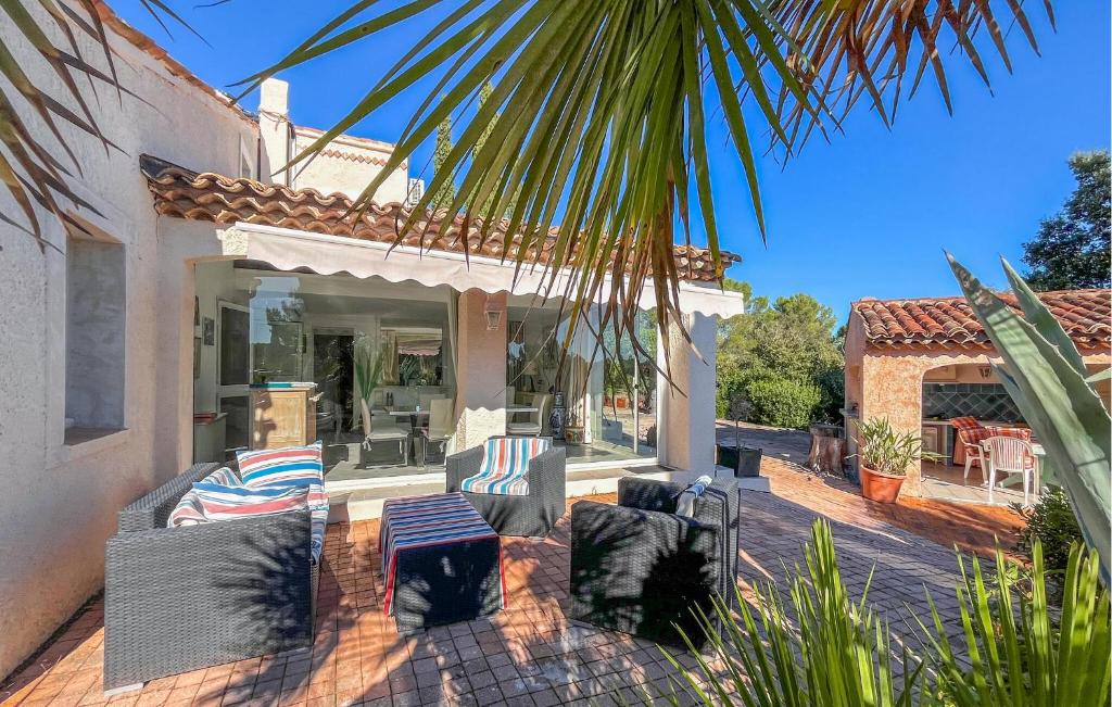 Villa Avec Piscine 1 - 3