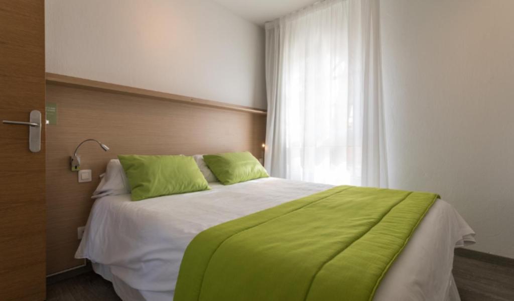 Apartamentos LIVVO Galera Beach — Hotel rooms in Corralejo, Canary Islands