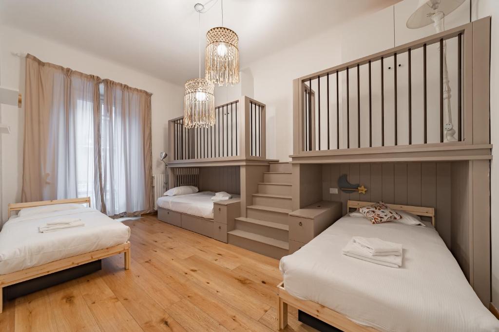 5 walk from Porta Venezia station, with 2 bedrooms - 3