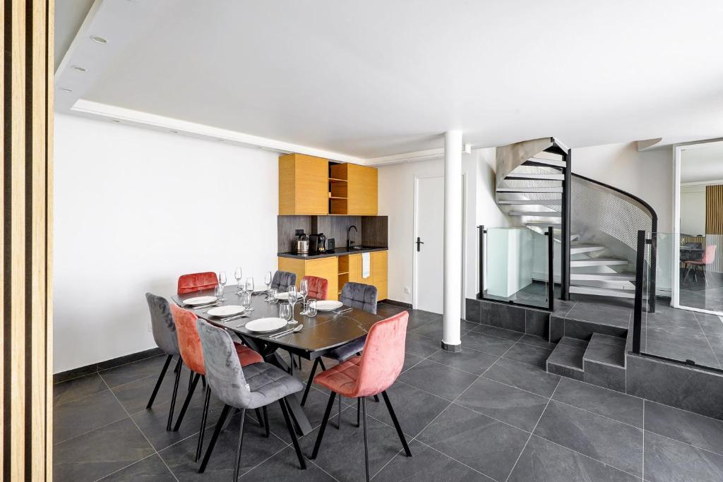 Charming Duplex Apartment with AC near Picpus - 2