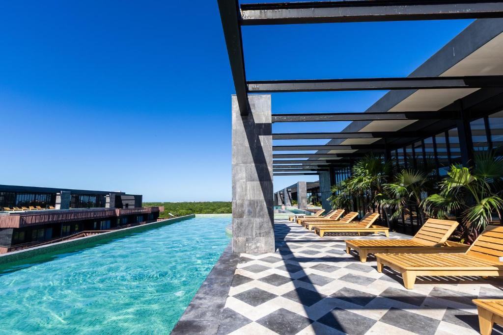 1BR Apartment - Free Beach Club Access & Sea View Rooftop Pools - 2
