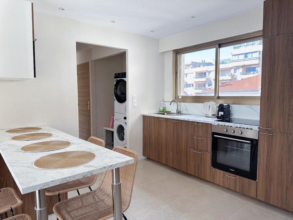 4-star suite close to Sea , Juan les Pins - 5