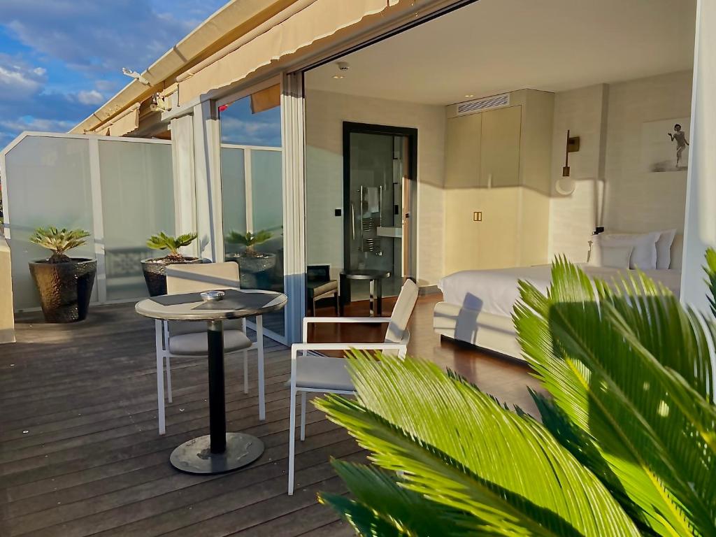 Hotel Cannes Centre Univers
