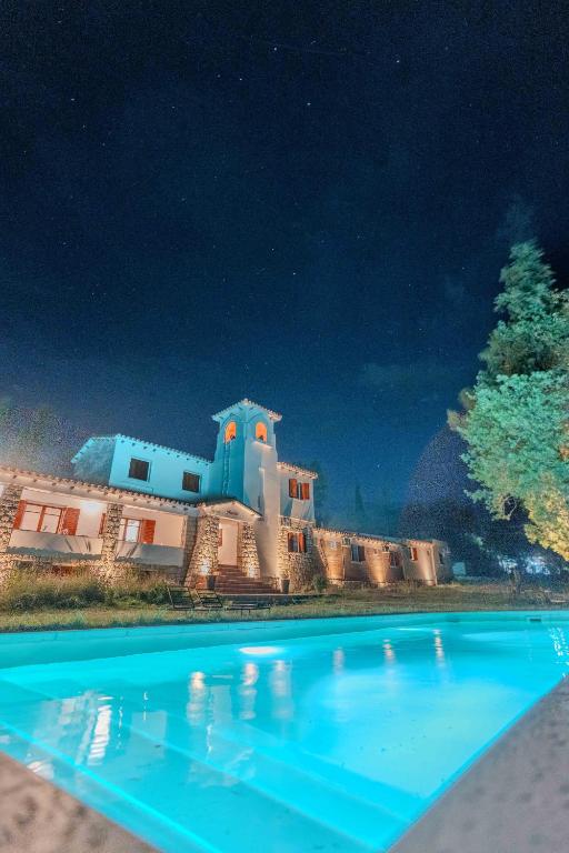 Madaro House - 1