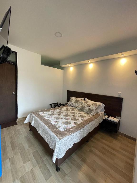 Hotel EL QUIMBO - 2