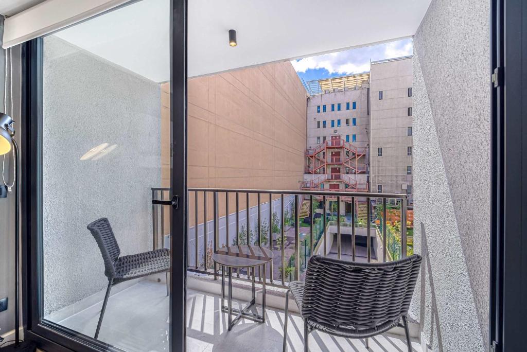 Nomad Stay Chic apartment Pool Wifi near La Moneda - 5