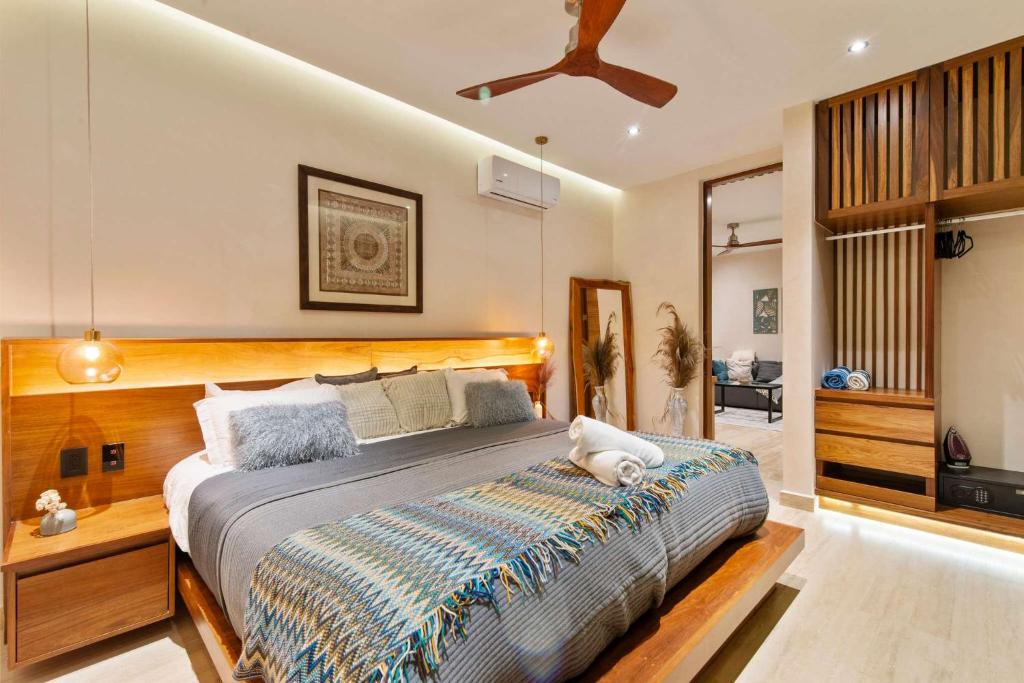 Stunning 2BR with Plunge Pool - Rooftop Sea Views - 2