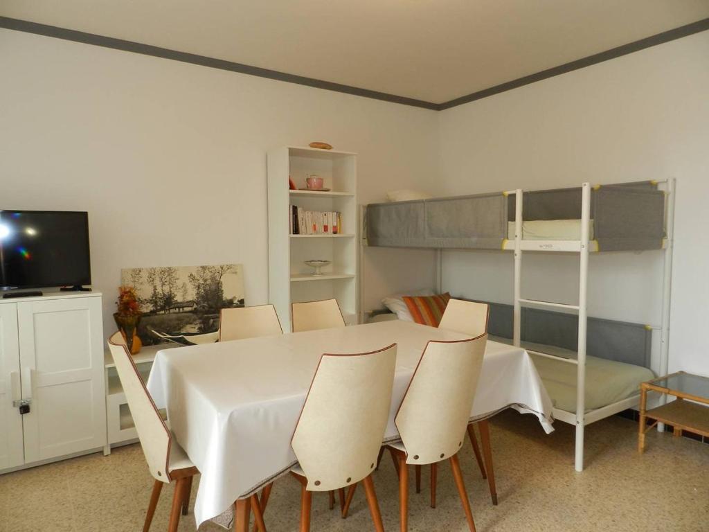 Appartement 2 pièces, terrasse et parking, Bormes-les-Mimosas - FR-1-251-892 - 3