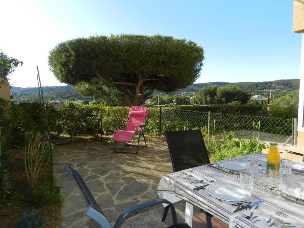 Appartement 2 pièces, terrasse et parking, Bormes-les-Mimosas - FR-1-251-892 - 1