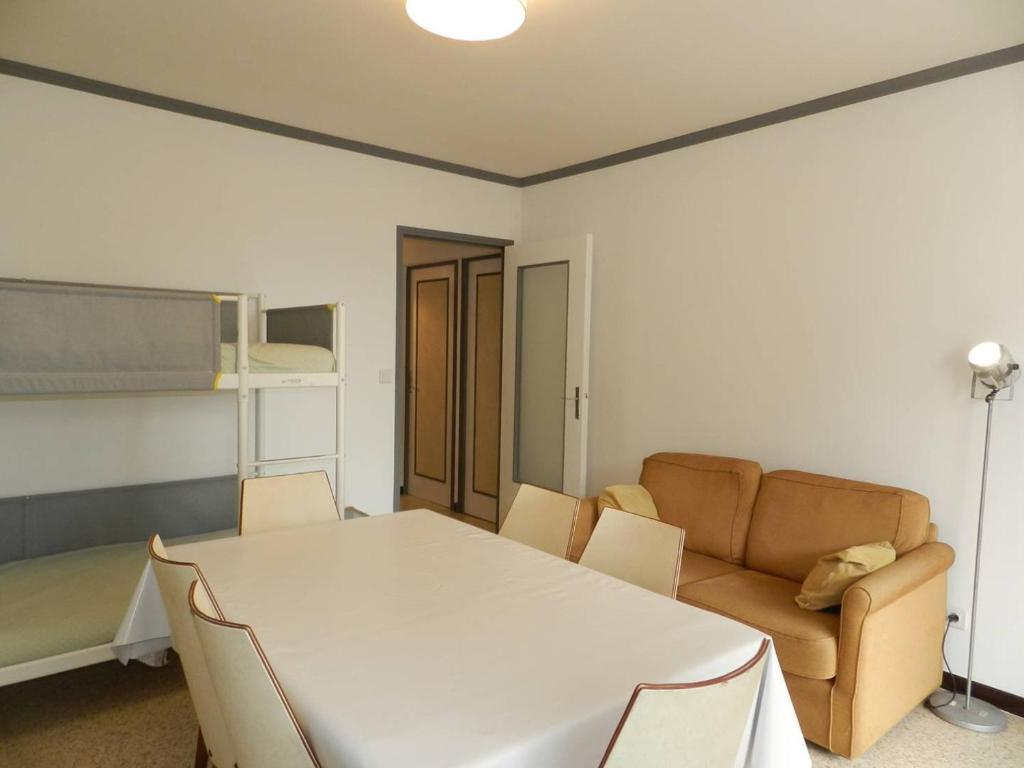 Appartement 2 pièces, terrasse et parking, Bormes-les-Mimosas - FR-1-251-892 - 5
