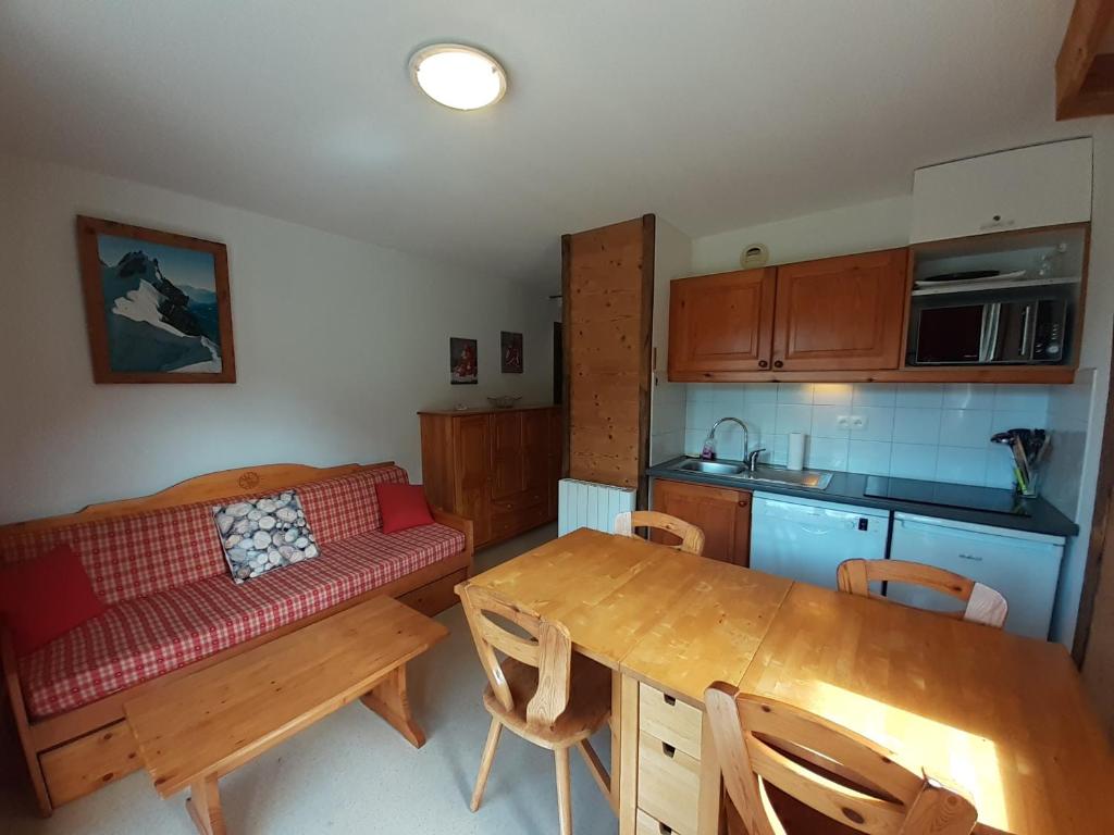 Appartement Valfréjus 6 pers, animaux admis, proche pistes - FR-1-561-148 - 1