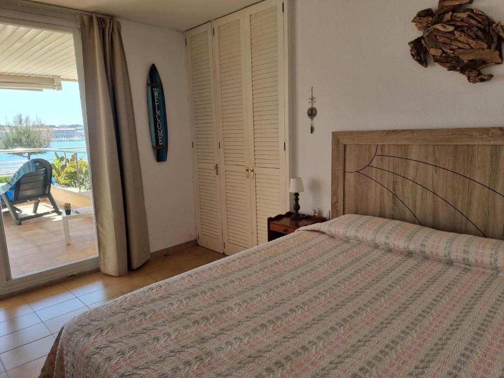 Apartamento frente al mar con terraza y piscina comunitaria en L'Escala - HISP-236-138 - 5