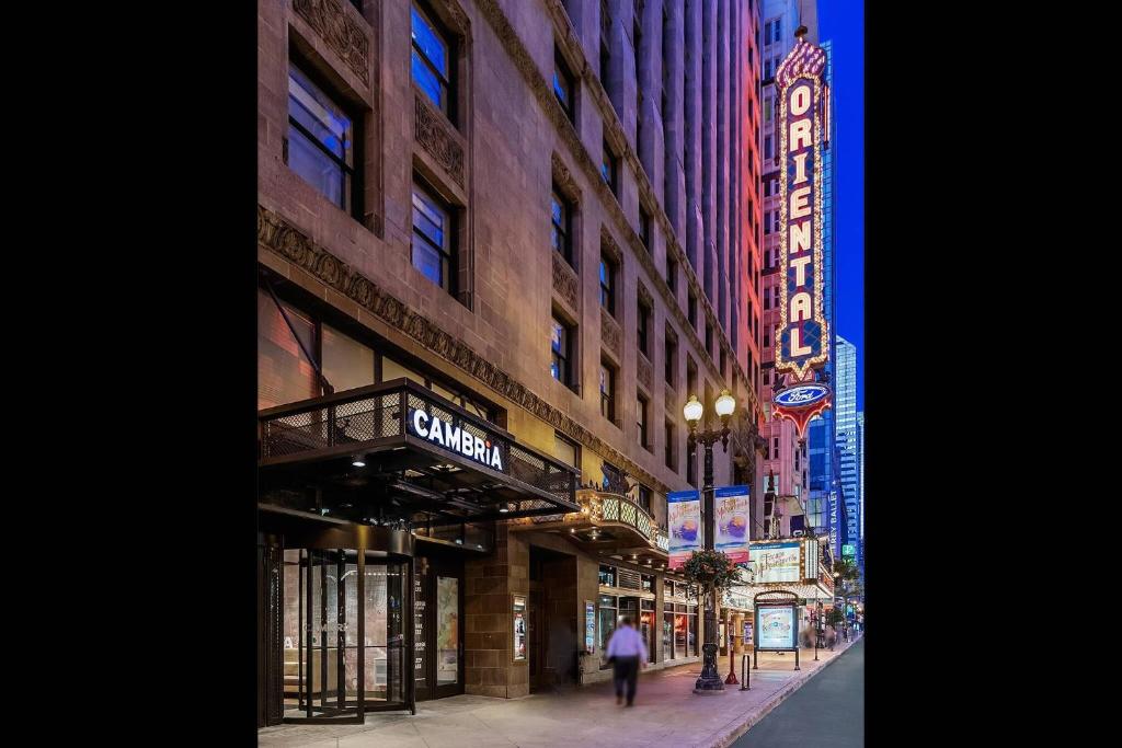 Exterior view, Cambria Hotel Chicago Loop - Theatre District in Chicago (IL)