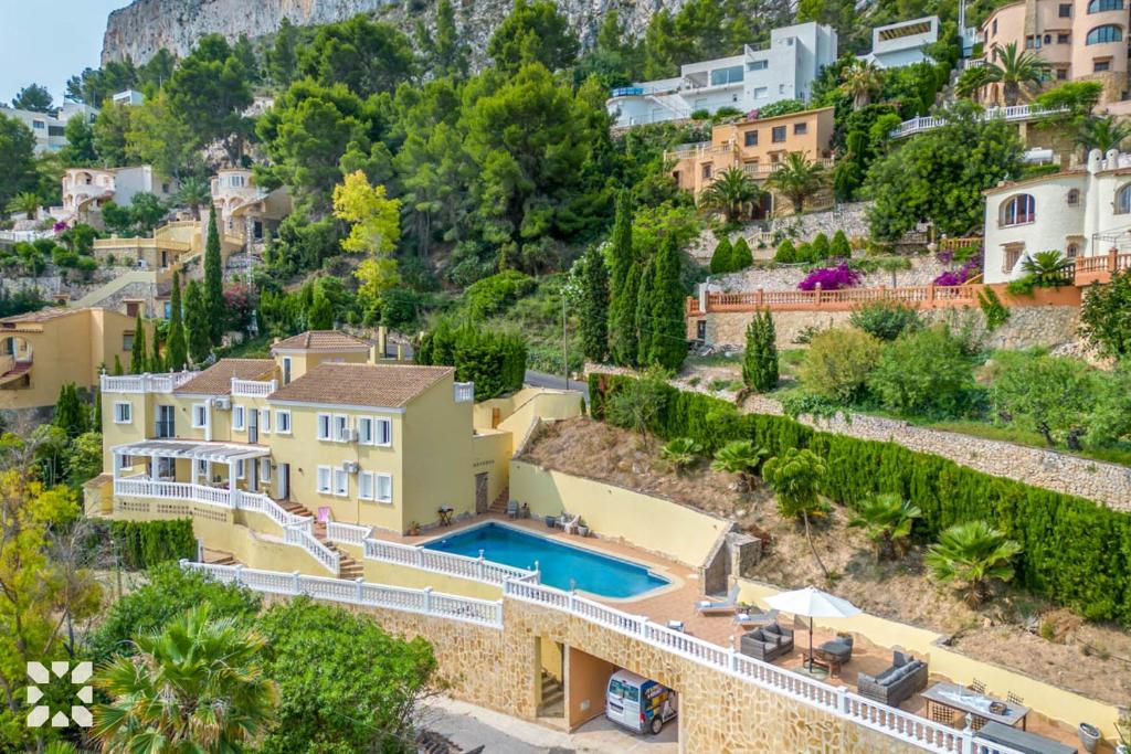 Villa Cala Encantada Sea View Apartments with Pool - 3