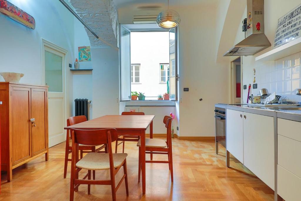 COZY LOFT IN THE VERY HEART OF OLD TOWN - 4