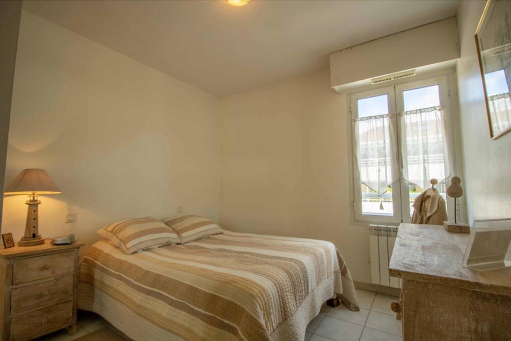 Bright cocoon with terrace and sea view - 4