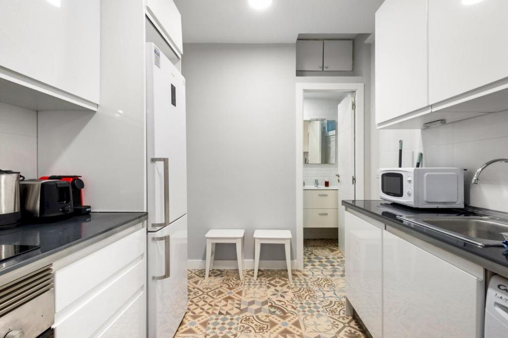Refurbished Bright-2Bedrooms 1bathroom-Lavapies - 5