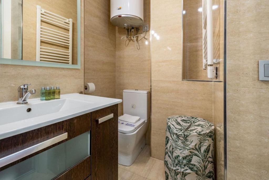Modern with 7 balconies - 3 Beds 2B - Plaza Mayor - 3