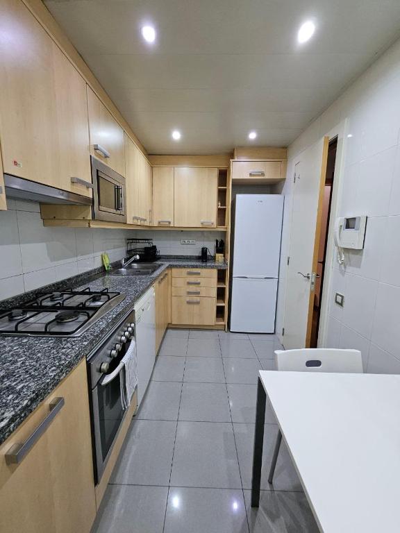 Ramblas flat 3Bedroom and Pool Min 32 days - 5
