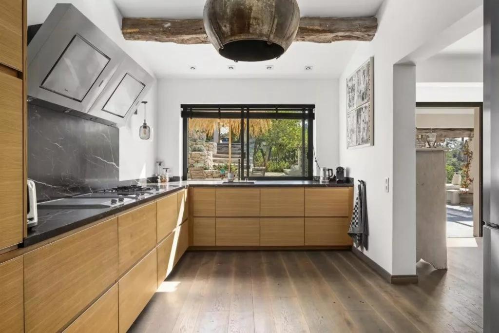 Luxury Villa Near Saint Paul De Vence - 4