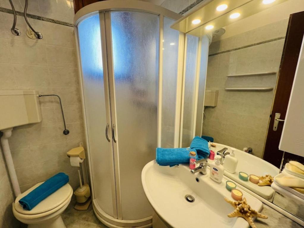 Spacious sea view flat with terrace - 5