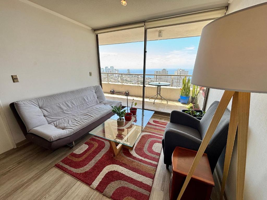 Beautiful view towards the sea and Concón - 1