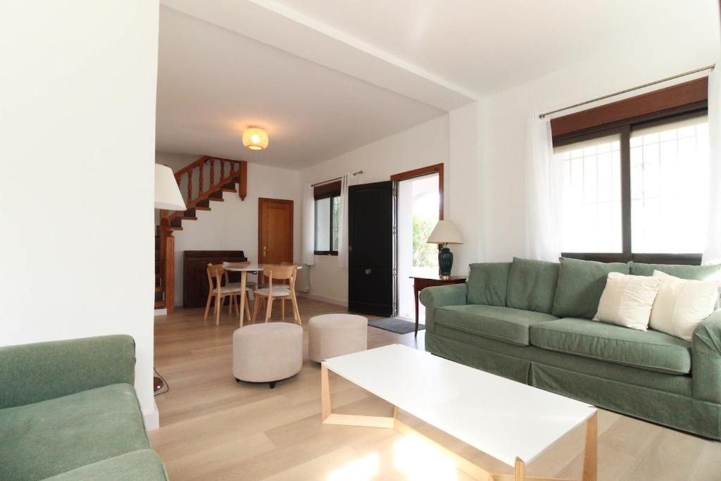 Casa Ained - Beachfront Luxury - 4