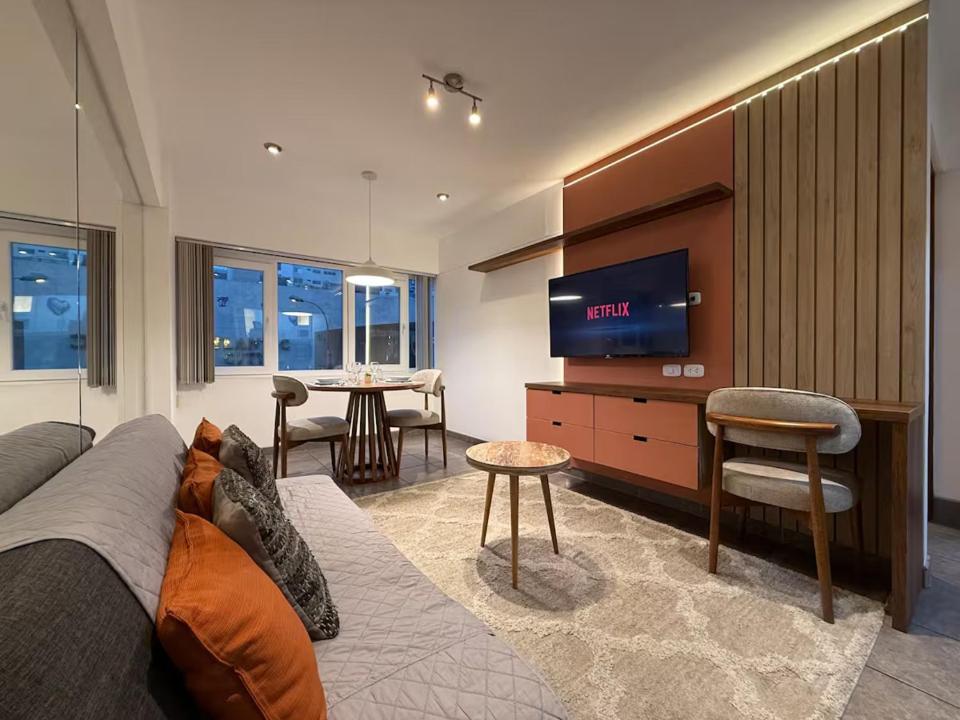 Boulevard Apartments by Vibrant - 1