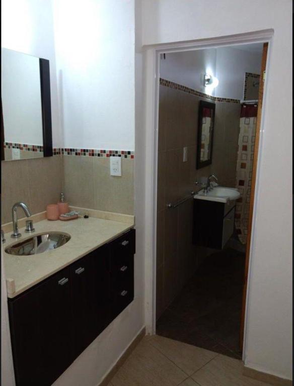 Casa con vista a las Sierras y pileta privada - 2