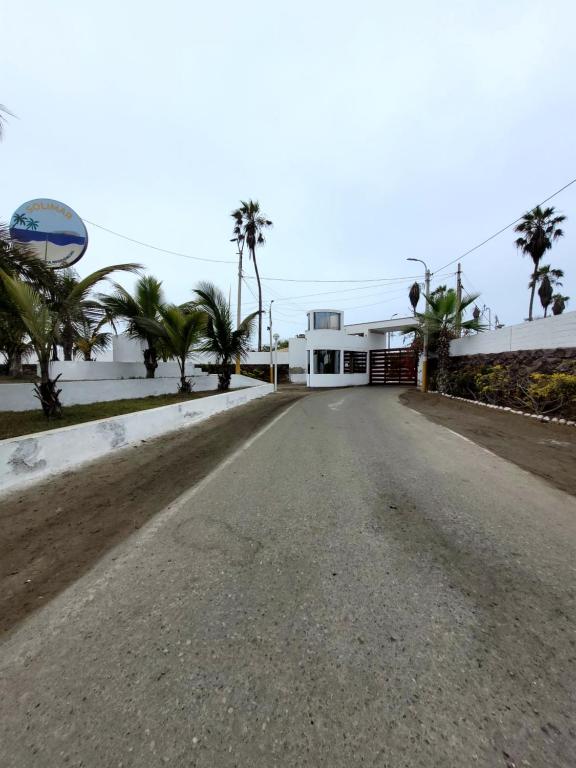 Casa con Piscina privada y a pasos de la playa - 4
