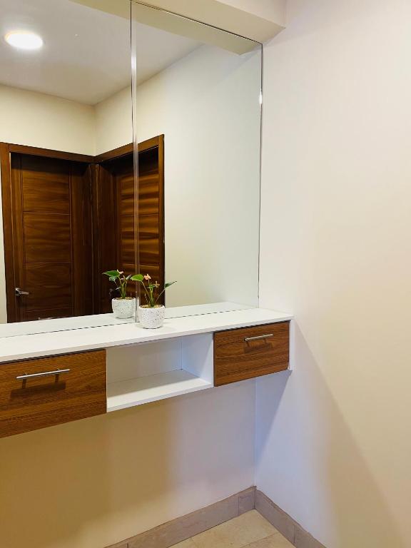 Suite - 2