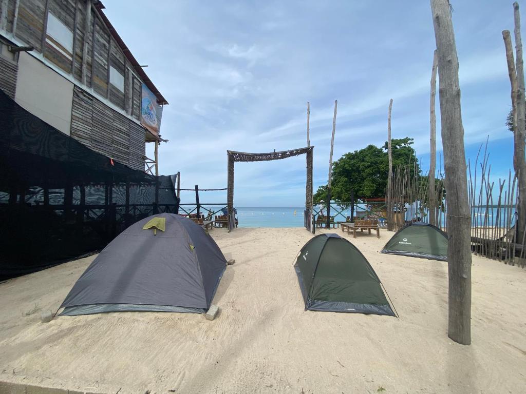 Amora Beach Camping - 3