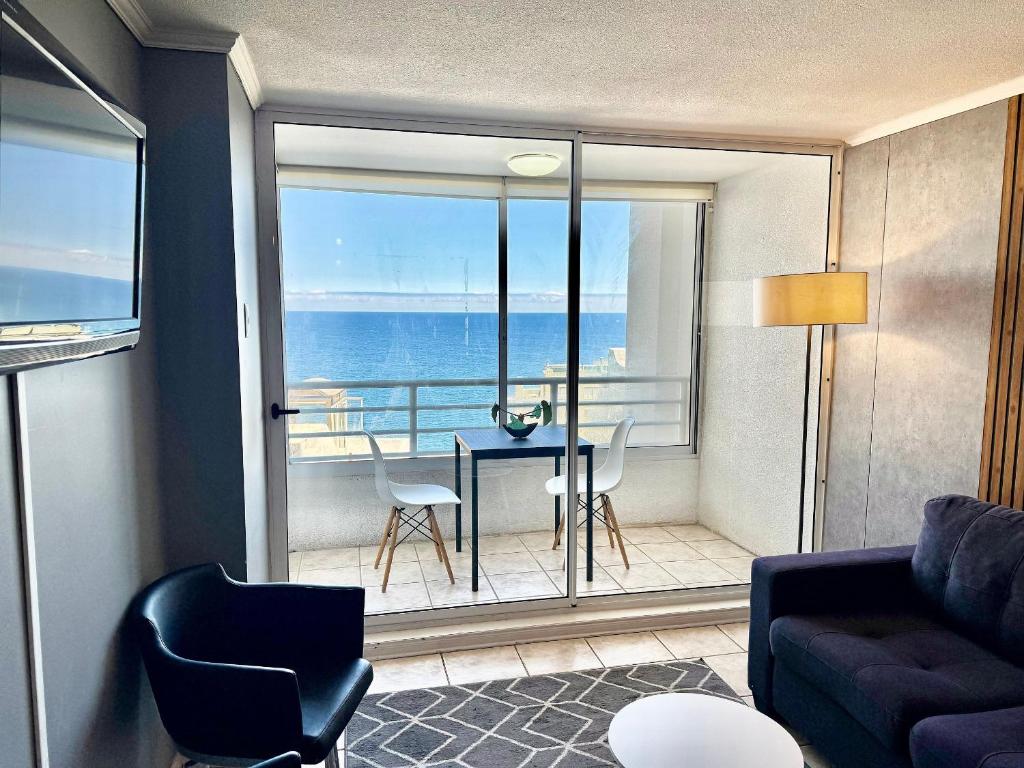 Beautiful apartment with ocean views at Euromarina - 4