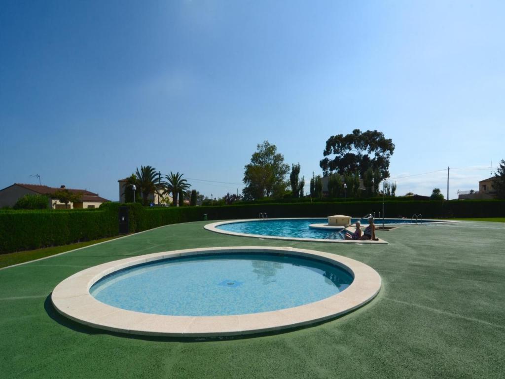 3 bedroom holiday home near the beach - 1