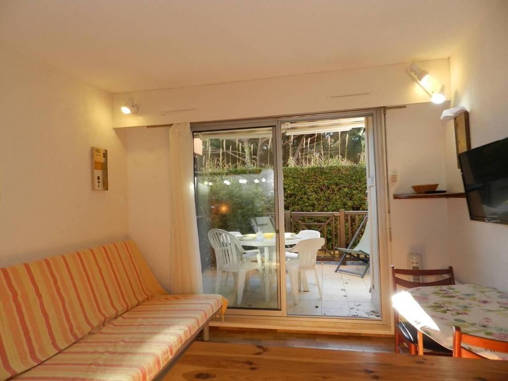 Studio coin nuit avec terrasse et parking privatif à Bormes-les-Mimosas - FR-1-251-900 - 4