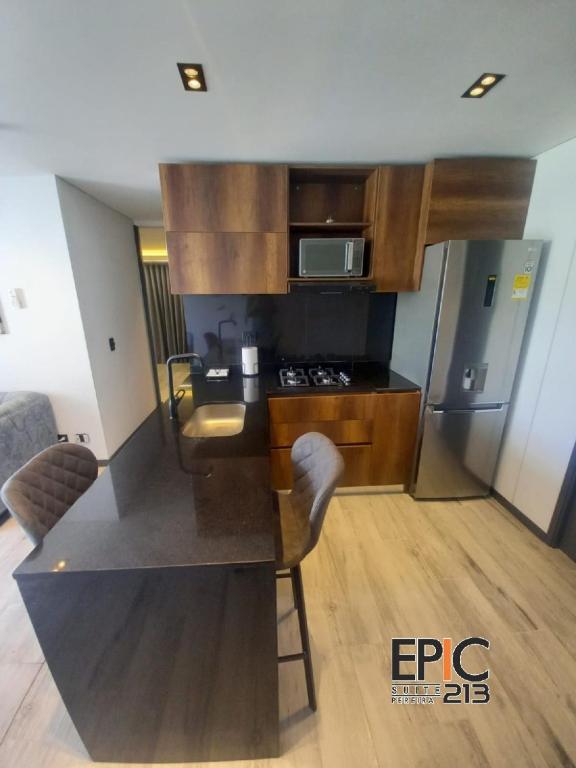 Epic Suite 213 Deluxe Airport Family 2Room 6Pax - 1