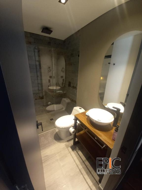 Epic Suite 213 Deluxe Airport Family 2Room 6Pax - 2