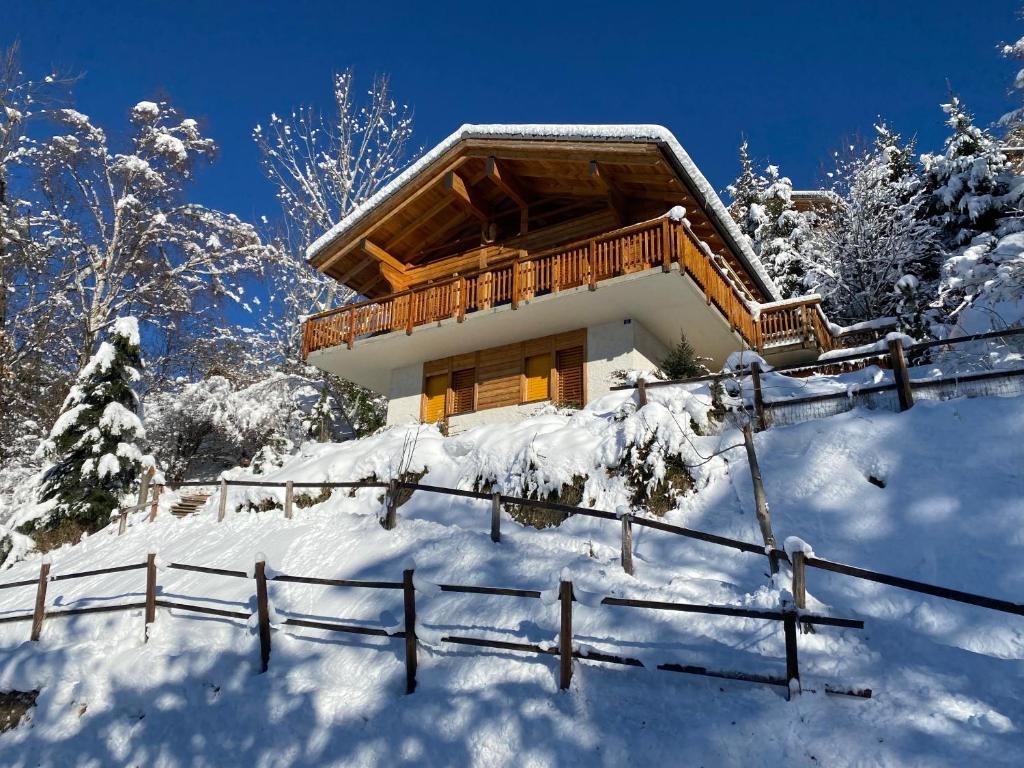 Chalet Les Brantes, refuge atypique a Veysonnaz - 1